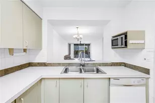 6001 Bahia Del Mar Cir, Saint Petersburg, FL 33715 - Photo 21