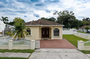 6922 N Hale Ave, Tampa, FL 33614 - Photo 15