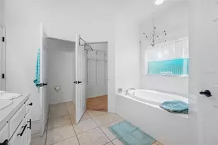 12707 Linda Dr, Tampa, FL 33612 - Photo 29