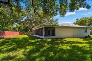12805 Kimberly Oaks Cir, Largo, FL 33774 - Photo 39