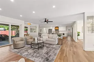 12805 Kimberly Oaks Cir, Largo, FL 33774 - Photo 9