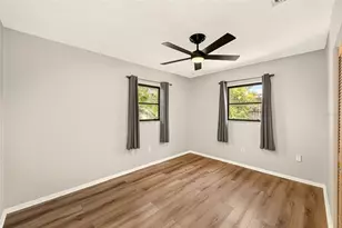 929 Britton St, Largo, FL 33770 - Photo 21