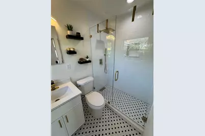 1500 Carson Circle NE, Saint Petersburg, FL 33703 - Photo 29