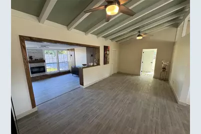 1500 Carson Circle NE, Saint Petersburg, FL 33703 - Photo 23