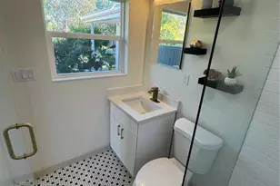1500 Carson Cir NE, Saint Petersburg, FL 33703 - Photo 27