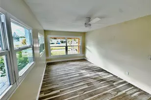 1500 Carson Cir NE, Saint Petersburg, FL 33703 - Photo 15