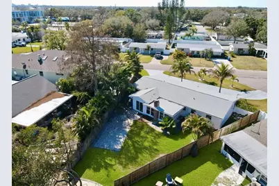 1500 Carson Circle NE, Saint Petersburg, FL 33703 - Photo 3