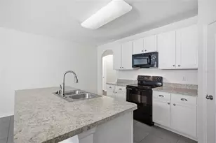 5272 11th St E, Bradenton, FL 34203 - Photo 11
