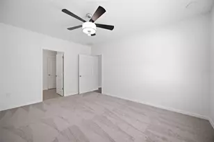 5272 11th St E, Bradenton, FL 34203 - Photo 17