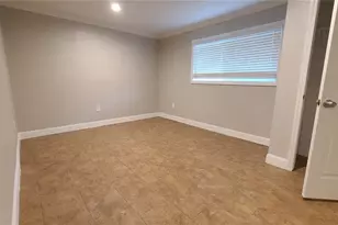 1718 Cardinal Dr, Clearwater, FL 33759 - Photo 23