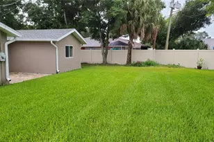 1718 Cardinal Dr, Clearwater, FL 33759 - Photo 25