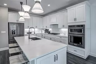 7457 Summer Ct, Sarasota, FL 34231 - Photo 5