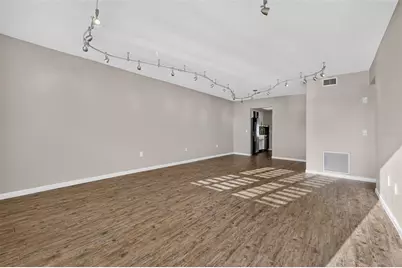 6015 19th Street N #215, Saint Petersburg, FL 33714 - Photo 3