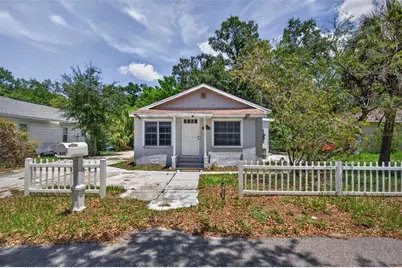 411 12th Avenue E, Bradenton, FL 34208 - Photo 1