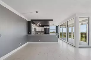 6265 Sun Blvd, Saint Petersburg, FL 33715 - Photo 7