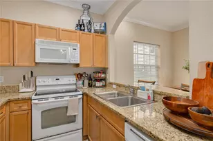 10015 6th St N, Saint Petersburg, FL 33702 - Photo 13