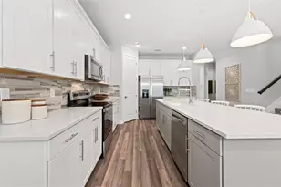 7465 Summer Ct, Sarasota, FL 34231 - Photo 5