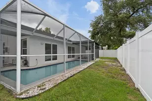 12041 68th St, Largo, FL 33773 - Photo 43