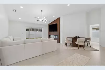 12041 68th Street, Largo, FL 33773 - Photo 9