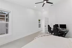 12041 68th St, Largo, FL 33773 - Photo 27