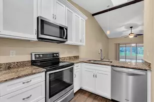 3203 Charter Club Dr, Tarpon Springs, FL 34688 - Photo 15