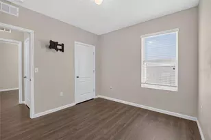 12035 Suburban Sunrise St, Riverview, FL 33578 - Photo 13