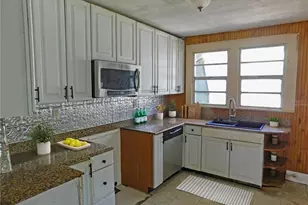 6400 12th St, Zephyrhills, FL 33542 - Photo 7