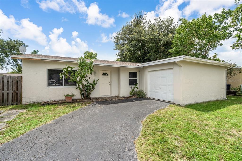 405 SW 77th Ave - 405 SW 77th Ave, North Lauderdale, FL 33068 Luxury Property | Jose Angel Pina