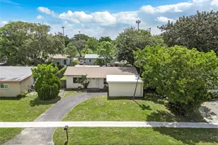 405 SW 77th Ave, North Lauderdale, FL 33068 - Photo 31
