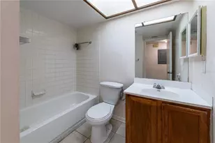 7873 Niagara Ave, Tampa, FL 33617 - Photo 11