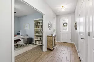 8216 Praise Dr, Tampa, FL 33625 - Photo 7