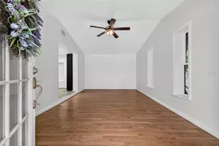 6172 59th Pl N, Saint Petersburg, FL 33709 - Photo 3