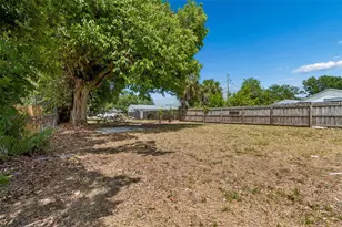 517 Hampton Ave NE, Saint Petersburg, FL 33703 - Photo 21
