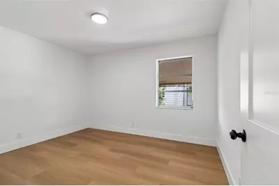517 Hampton Avenue NE, Saint Petersburg, FL 33703 - Photo 13