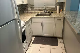 300 35th Ave N, Saint Petersburg, FL 33704 - Photo 11