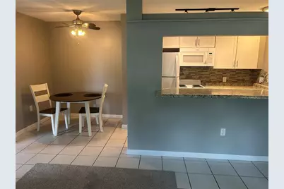 300 35th Avenue N #F8, Saint Petersburg, FL 33704 - Photo 13