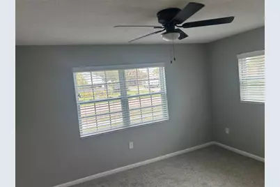 300 35th Avenue N #F8, Saint Petersburg, FL 33704 - Photo 15
