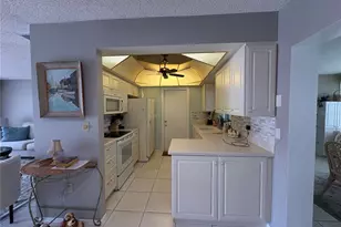 1612 S Elmwood Dr, Bradenton, FL 34208 - Photo 11