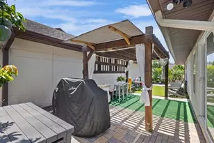 10903 Landon Ln, Tampa, FL 33635 - Photo 5