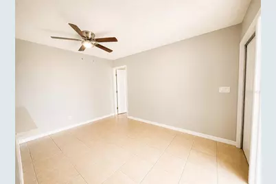 5104 Springwater Court, Tampa, FL 33624 - Photo 5