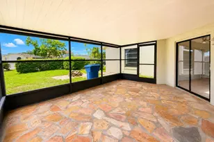 5104 Springwater Ct, Tampa, FL 33624 - Photo 3