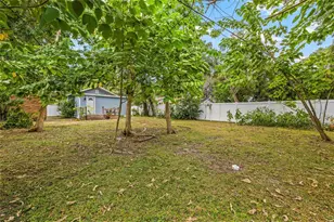 210 E Cluster Ave, Tampa, FL 33604 - Photo 37