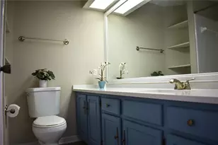 1702 Aura Ct, Sun City Center, FL 33573 - Photo 17
