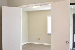 1702 Aura Ct, Sun City Center, FL 33573 - Photo 13