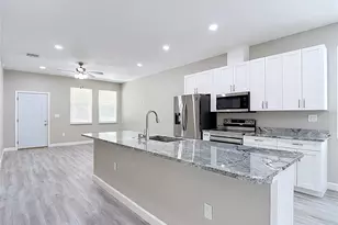 509 E Lake Ave, Tampa, FL 33603 - Photo 21