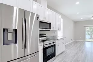 509 E Lake Ave, Tampa, FL 33603 - Photo 17