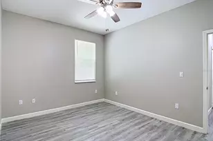 509 E Lake Ave, Tampa, FL 33603 - Photo 39
