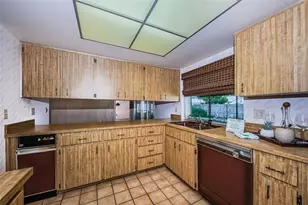 11794 96th Pl, Seminole, FL 33772 - Photo 13