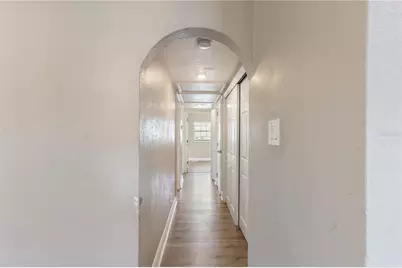 320 E Althea Avenue, Tampa, FL 33612 - Photo 13