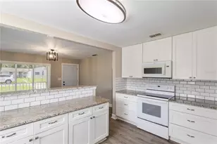 320 E Althea Ave, Tampa, FL 33612 - Photo 7